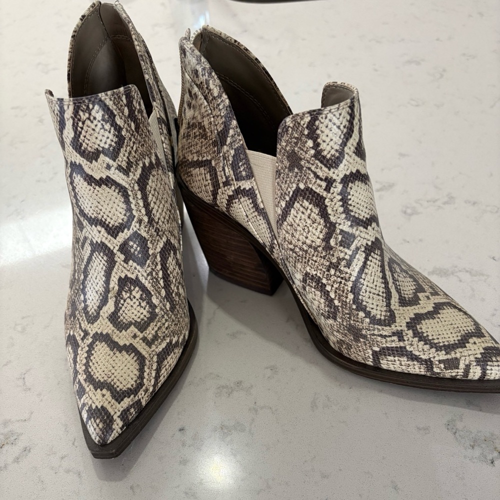 Vince Camuto Black and Cream Patterned Ankle Booties